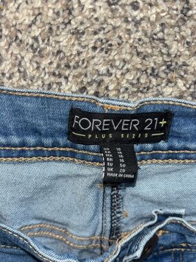 Forever 21 Plus Size Light Wash Denim Jeans plus size 16